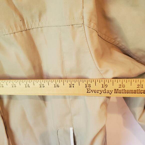 IZ Sport Beige Hooded Windbreaker Jacket Size M - Picture 9 of 11
